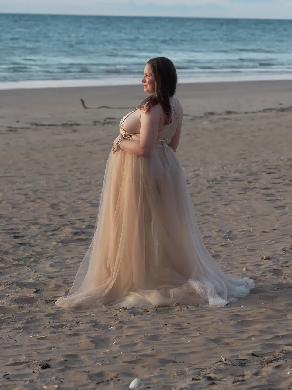 Dress Hire - Maternity Photoshoot Dresses - D&J - Lace and Tulle Dress - DAY RENTAL