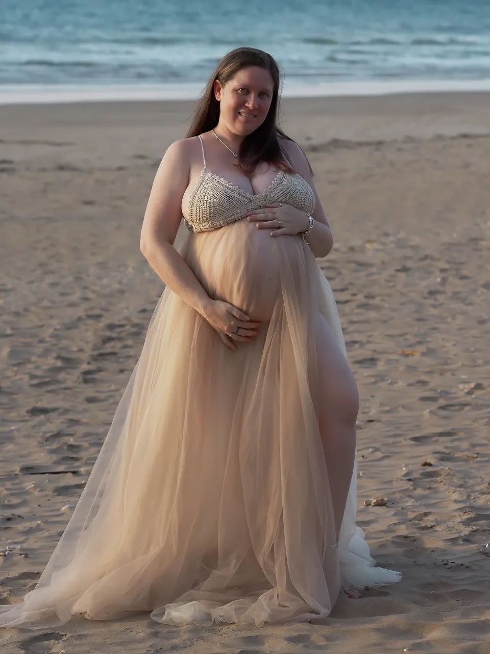 Dress Hire - Maternity Photoshoot Dresses - D&J - Lace and Tulle Dress - DAY RENTAL