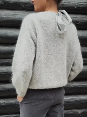 KNIT WITH WITH NECK BOW - LIGHT GREY