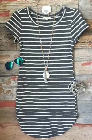 On the Horizon Tunic Dress: Grey