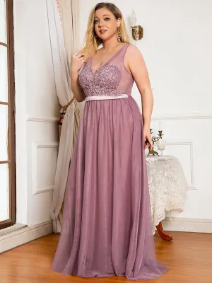 Plus Size A-Line V-Neck Floral Lace Appliques Wholesale Bridesmaid Dress