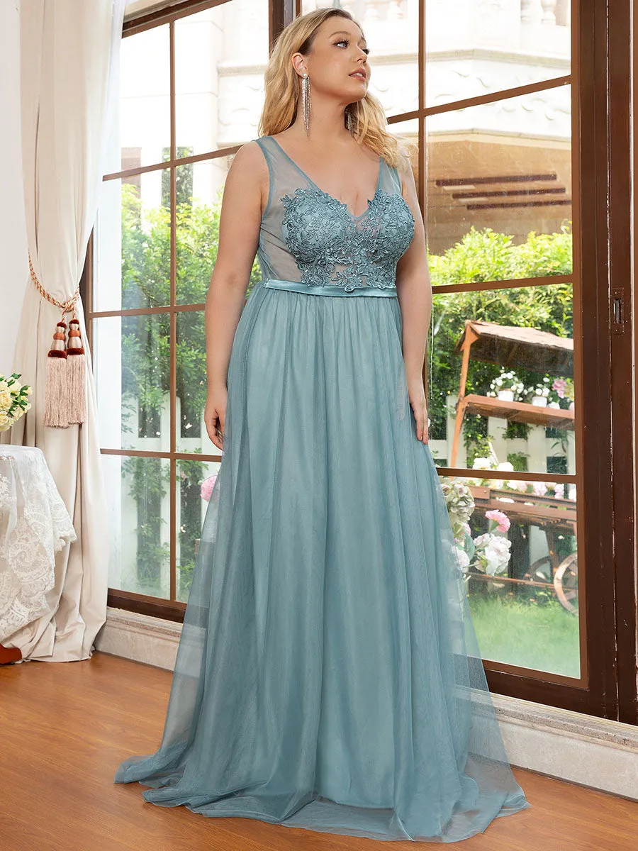 Plus Size A-Line V-Neck Floral Lace Appliques Wholesale Bridesmaid Dress