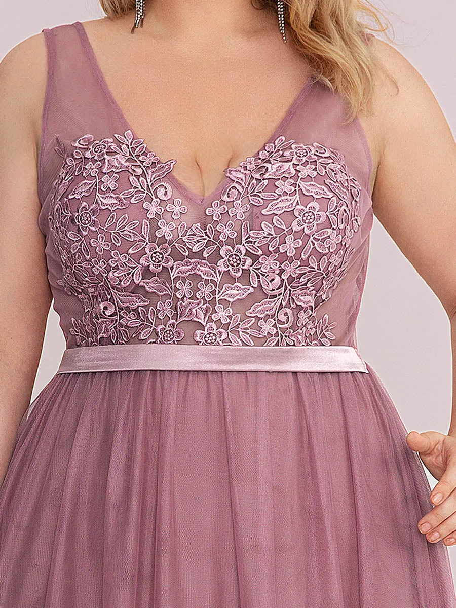 Plus Size A-Line V-Neck Floral Lace Appliques Wholesale Bridesmaid Dress