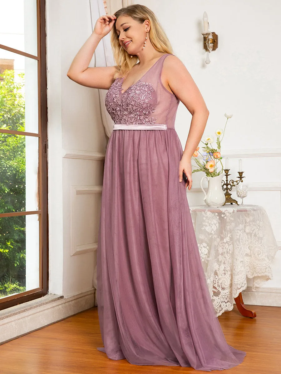 Plus Size A-Line V-Neck Floral Lace Appliques Wholesale Bridesmaid Dress