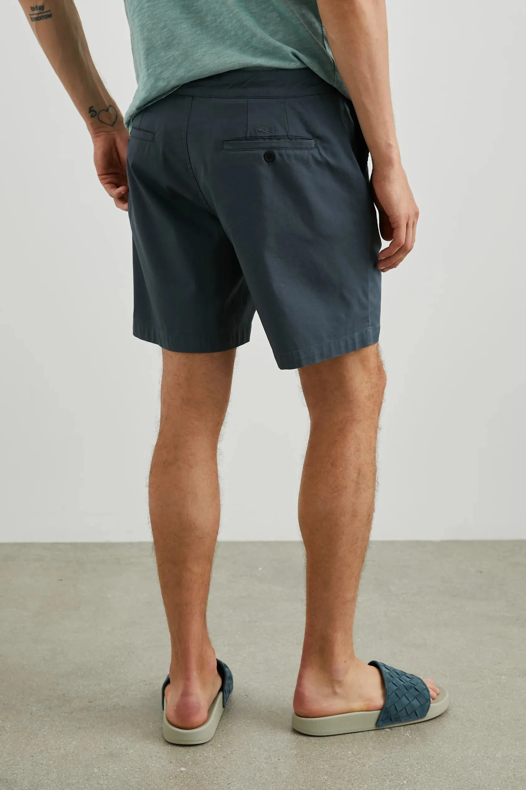 Slate Grey Laguna
